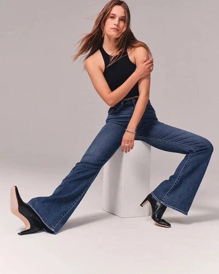 FlareJeans - Hochgeschlossene Jeans